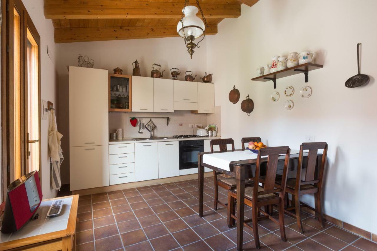Casa Di Giulietta Villa Cabras Ngoại thất bức ảnh